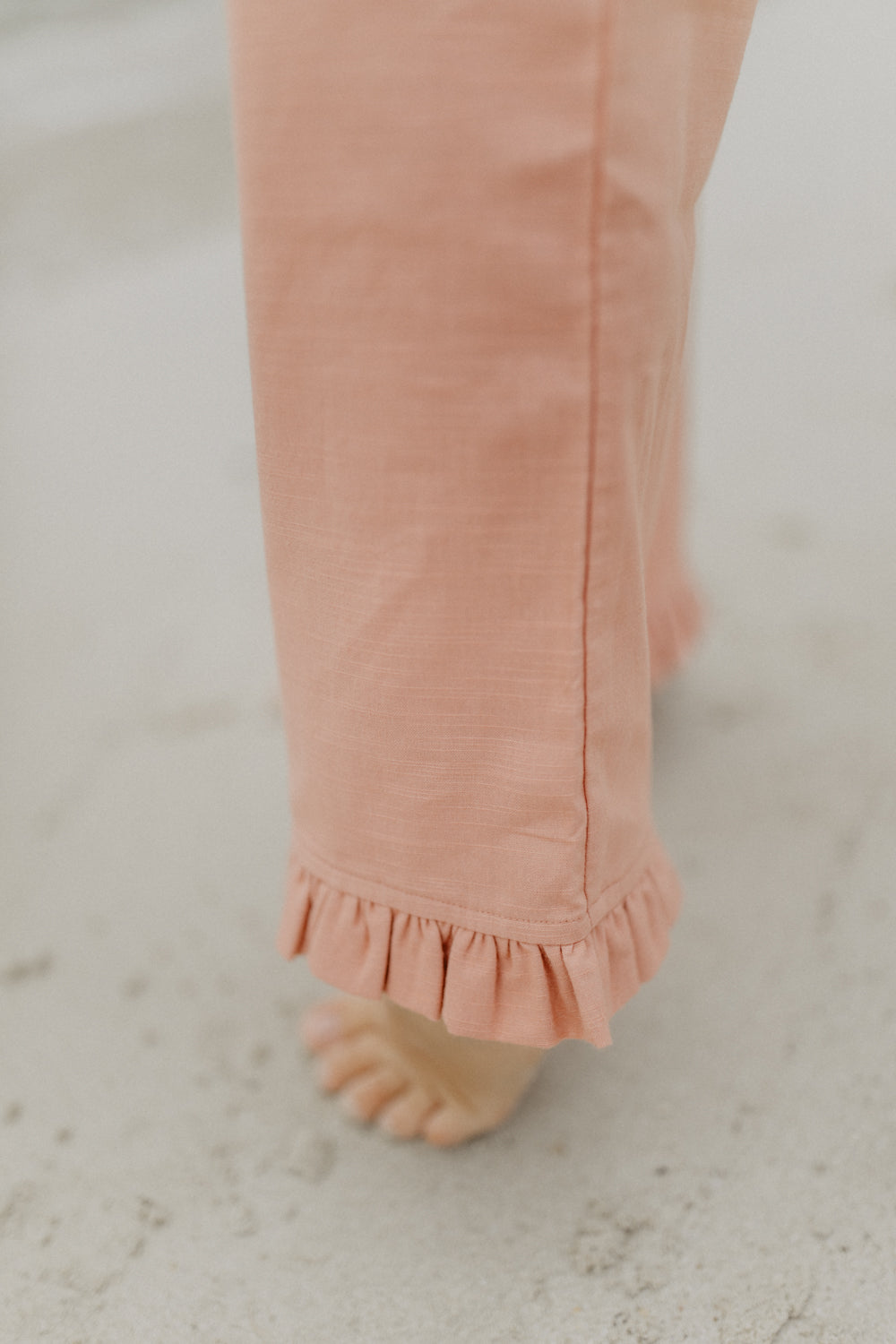 Wide Pants with frill hem